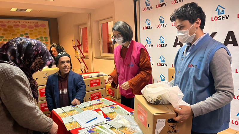 LÖSEV Mutlu Et Paketleriyle Mutluluk Paylaştıkça Çoğalıyor