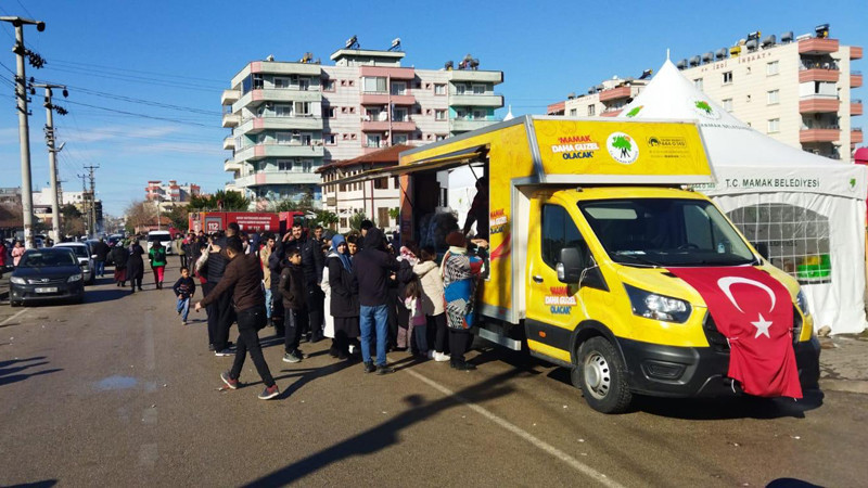 Mamak Belediyesi Ekipleri Deprem Bölgesinde 