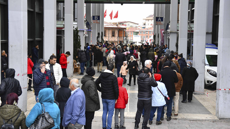2 Günde 10 Bin Depremzedeye Hizmet Verdi