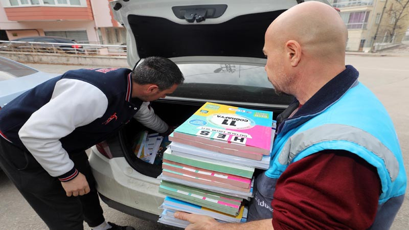 Yenimahalle'de Kitap Kampanyası Başlatıldı