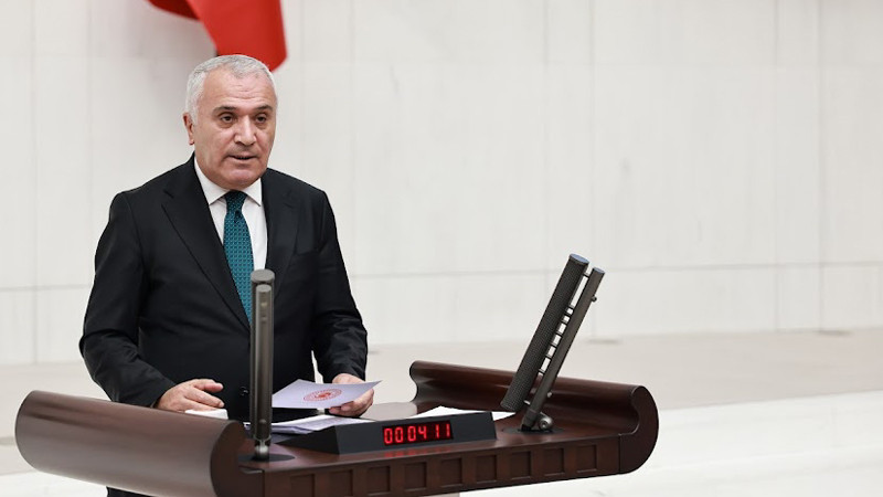 Nihat Yeşil, Depremzede Çocuklara Dikkat Çekti!