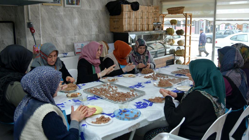 Kahramankazan Kadın Kooperatifi'nden Gece Gündüz Destek
