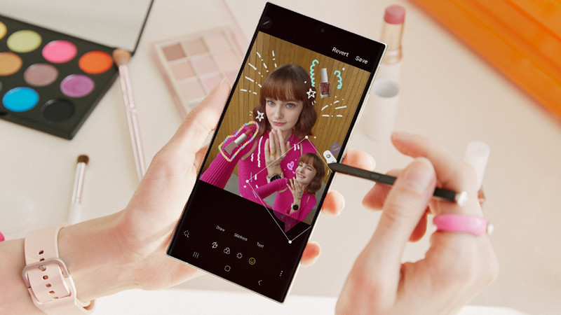 Samsung Galaxy S23 Ultra'ya Büyük Ödül