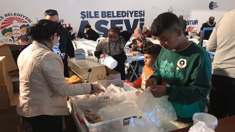 Şile Belediyesi Gönüllere Dokunuyor