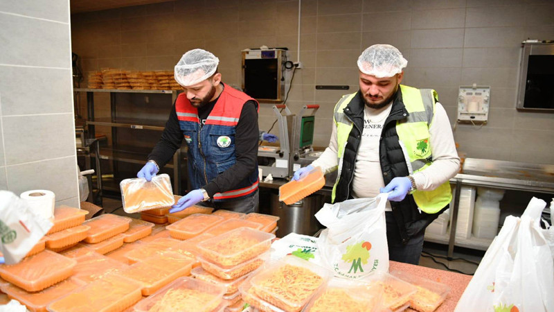 Ramazan'da İftarlıklar Mamak Belediyesi Aşevi'nden