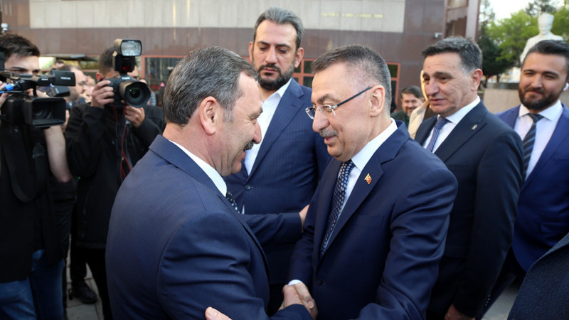Fuat Oktay, Enver Demirel'i Ziyaret Etti