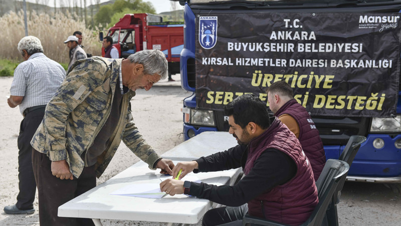 Ankara Çiftçisine Sebze Fidesi Dağıtımı Başladı