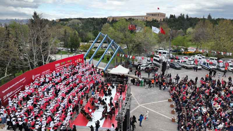 Bin Çocuk Korosu'ndan 'Egemenlik Konseri'