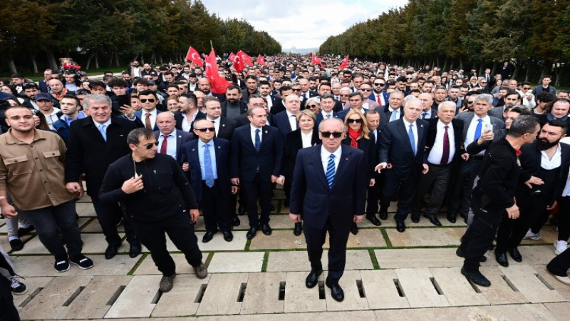 Muharrem İnce startı Anıtkabir'den verdi