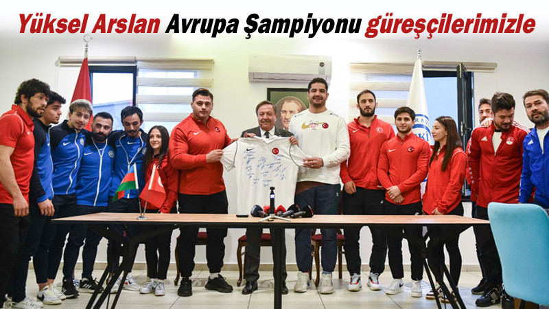 Yüksel Arslan'dan Avrupa Şampiyonlarıyla Gövde Gösterisi