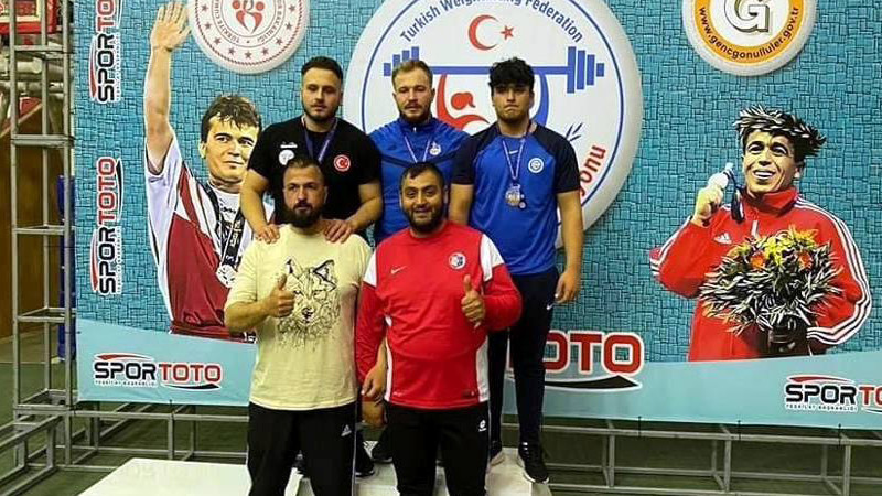 Kahramankazan'ın Halter'de Büyük Başarısı
