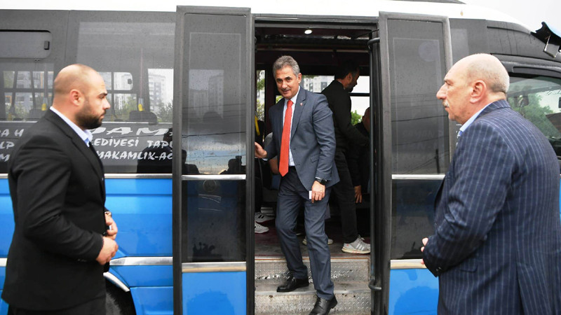 Mamak Dolmuşunda Belediye Başkanı Sürprizi