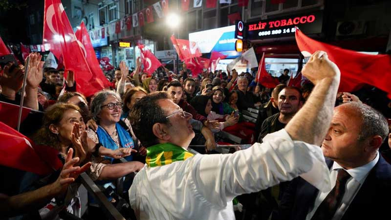 Ekrem İmamoğlu'ndan Sarıyer'de Akşam Mitingi