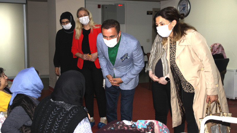 Ankaralılar Derneği'nden Bayram Öncesi Huzurevi Ziyareti