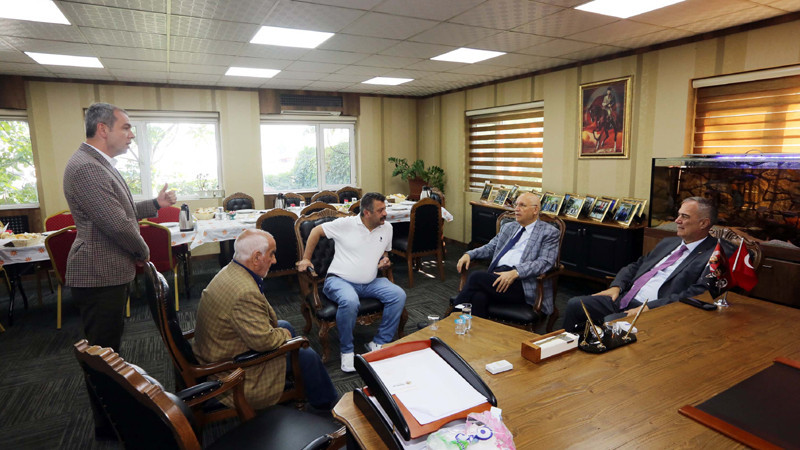 Fethi Yaşar Hal Esnafının Sorunlarını Dinledi