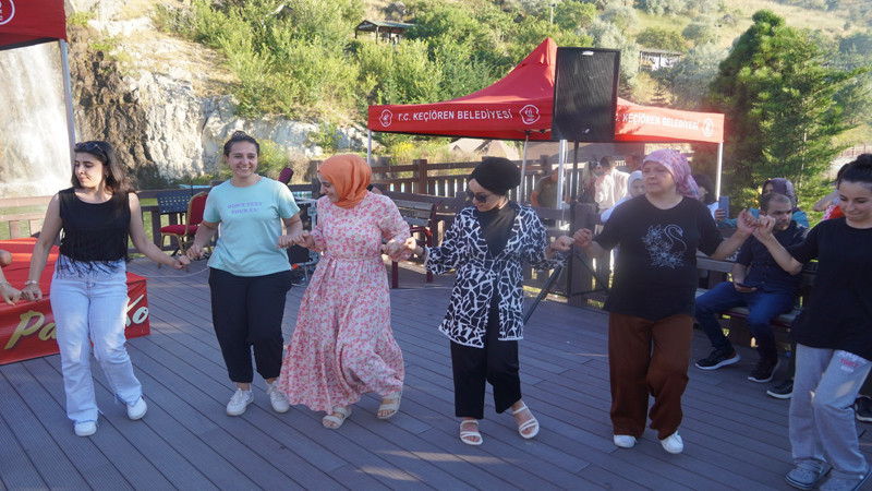 Keçiörenliler Park Konserleriyle Eğleniyorlar