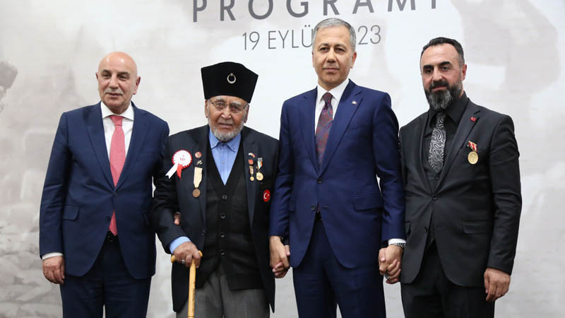 İçişleri Bakanı Ali Yerlikaya, Keçiören'de Gazilerle Buluştu