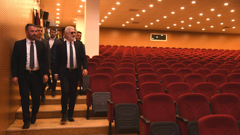 Tamer Karadağlı Pursaklar Belediyesi'ni Ziyaret Etti