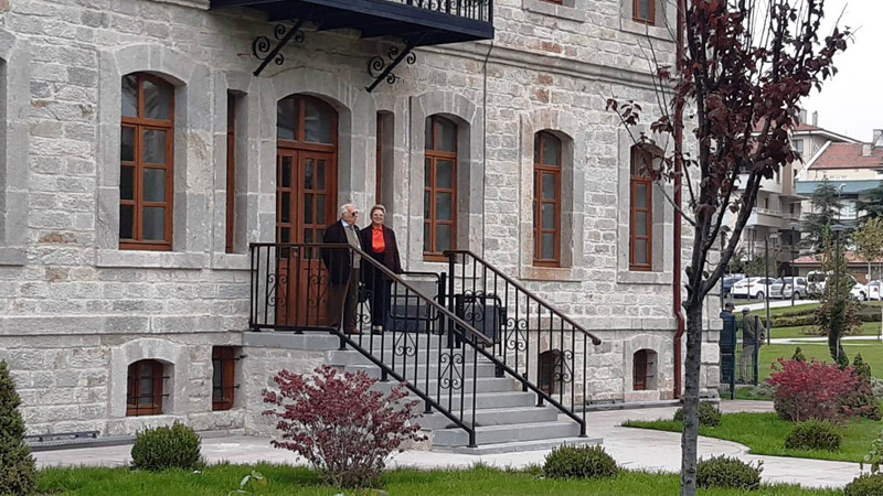 Halide Edip Adıvar'ın Torunu Çoban Mektebi'nde