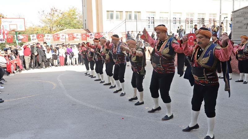 Kurtuluş Lisesi'nde Seymenli ve Bacıerenli Kutlama