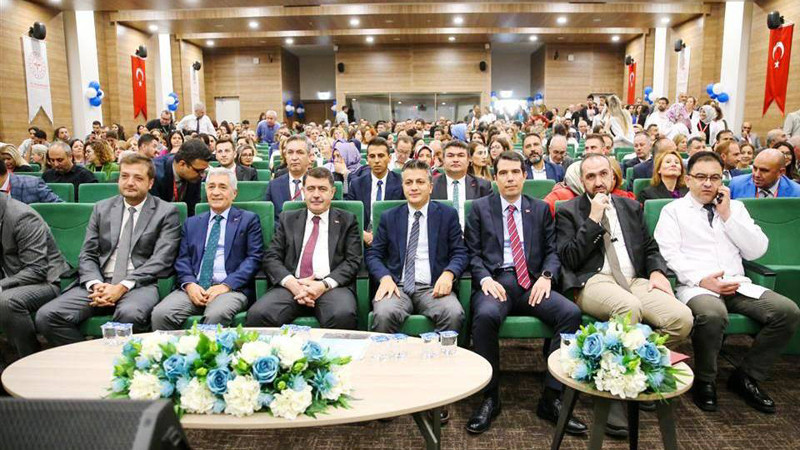 Etlik Şehir Hastanesi'nin 1. Yılı Coşkuyla Kutlandı