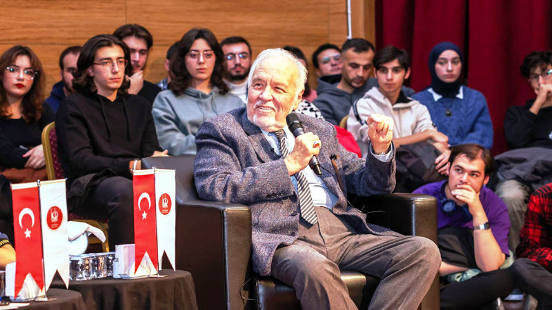 İlber Ortaylı, Keçiören'de Yoğun İlgi Gördü