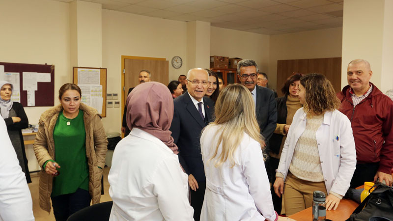 Fethi Yaşar'dan Öğretmenlere Sürpriz Ziyaret