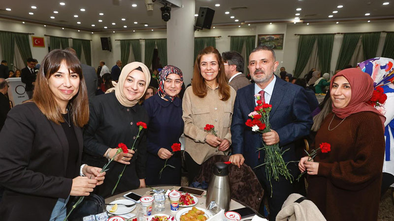 Sincan'da Öğretmenler Günü Coşkusu Yaşandı