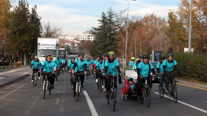 Engelli Farkındalığı İçin Pedal Çevirdiler