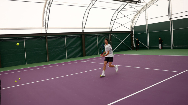 Koru Mahallesi'ne Çift Kortlu Tenis Sahası