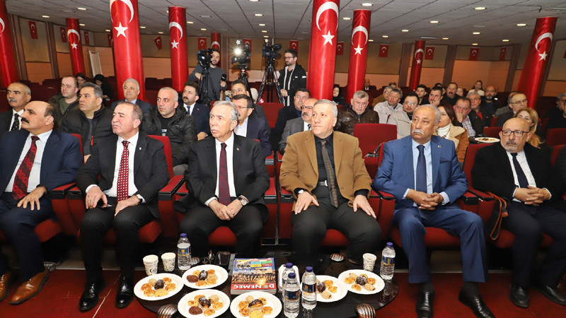 Kitap ve Kırtasiyecilerden Mansur Yavaş'a Destek