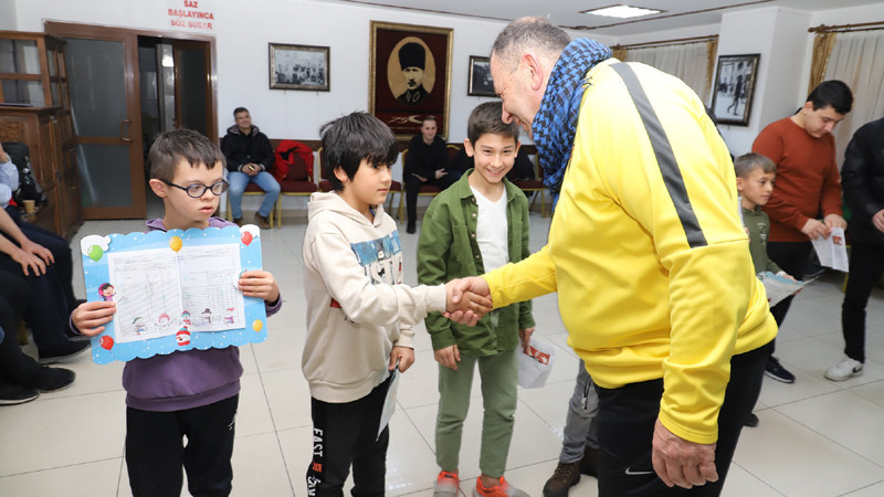 Öğrenci Seymenler İçin Anlamlı Karne Hediyesi
