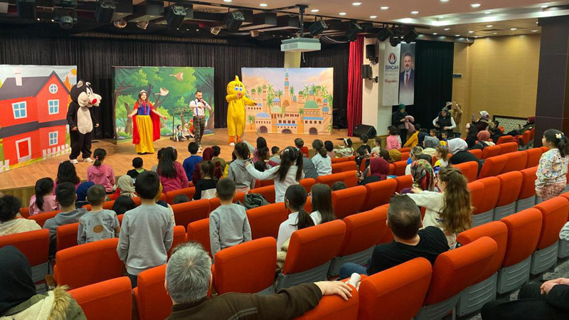 Sincan'da Çocukların Tatilde Yüzleri Gülüyor