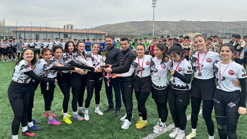 Pursaklar'da Ragby Şampiyonası Düzenlendi