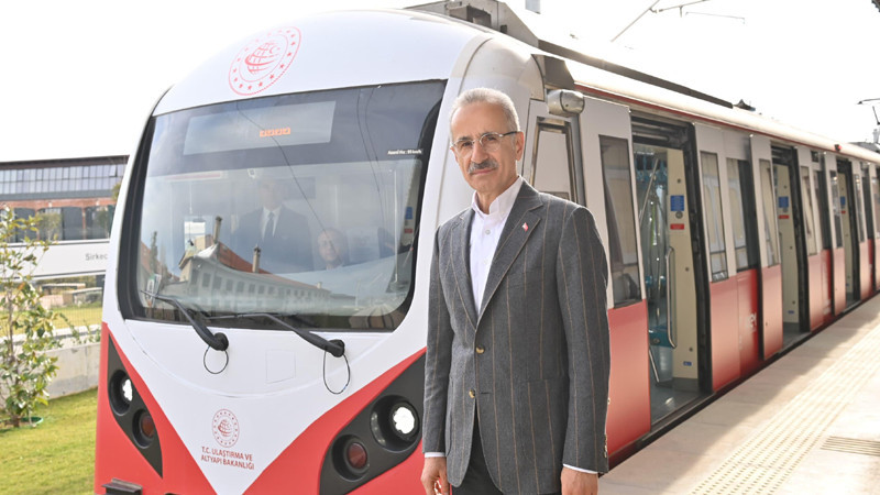 Ulaştırma Bakanlığı'ndan Kocaeli'ne Raylı Sistem
