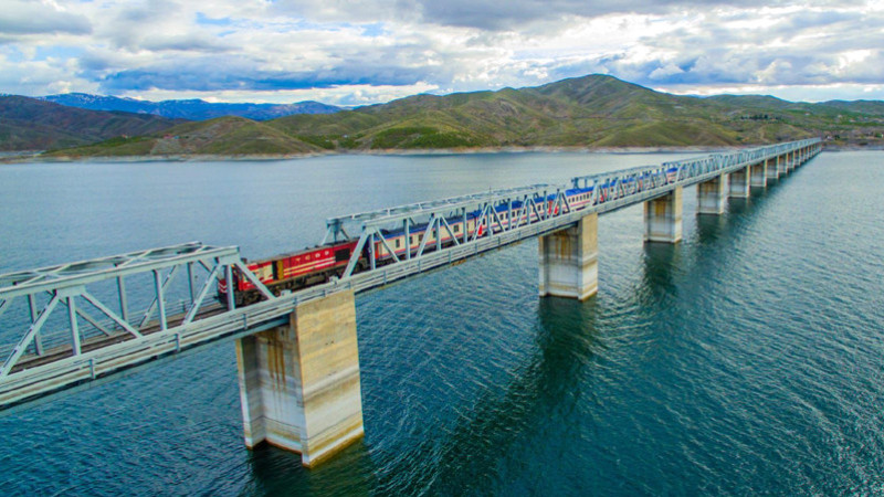 Yeni Turistik Trenler Yola Çıkıyor