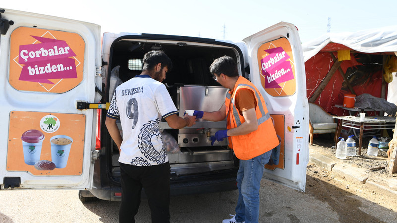 Mamak'ta Kurban Satış Yerinde Çorba İkramı 