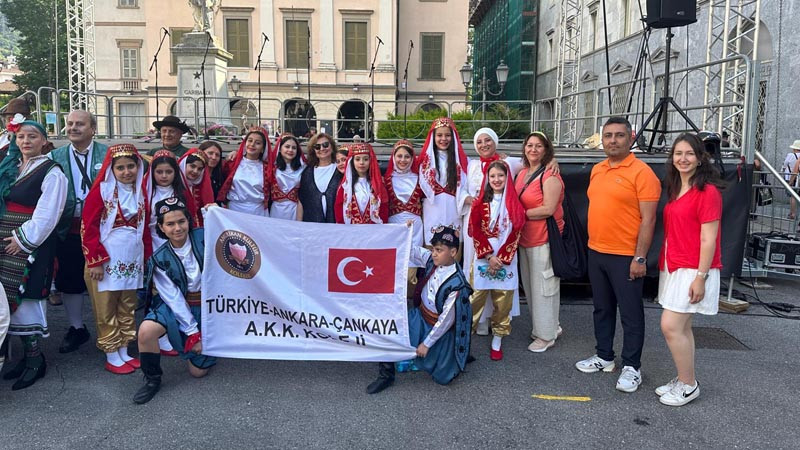 Kırşehir Ezgileri ve Yerel Oyunları İtalya-Lecco'da
