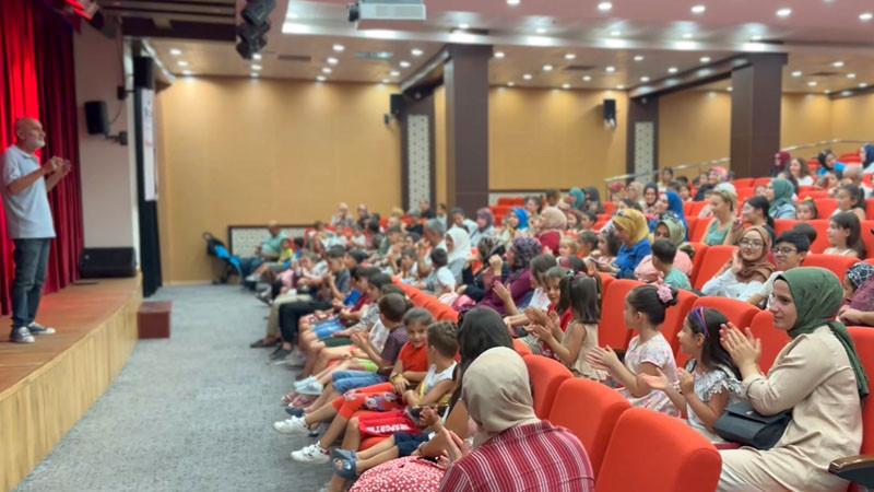 Sincan'da Çocuklar İçin Tembel Ayşe Oyunu