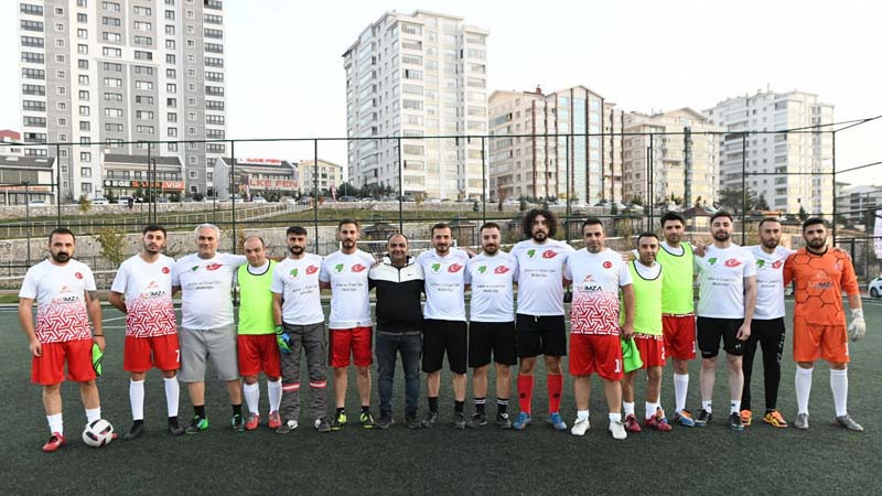 Mamak'ta Futbol Turnuvası Devam Ediyor