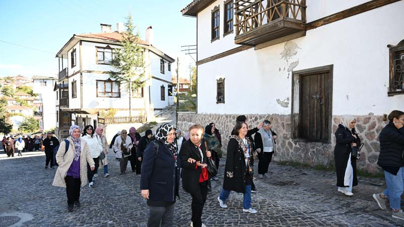 Altındağlı Kadınlar Çamlıdere İlçesini Gezdiler