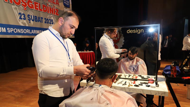 Berberler Yenimahalle'de Kıyasıya Yarıştılar