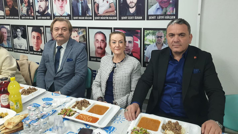 Etimesgut AK Parti'den Gönülden Gönüle İftar Programı
