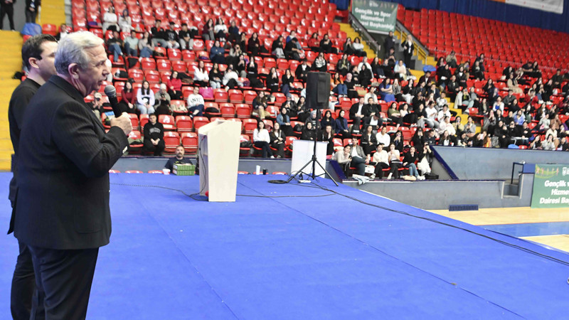 Mansur Yavaş Üniversite Adayı Gençlerle Buluştu