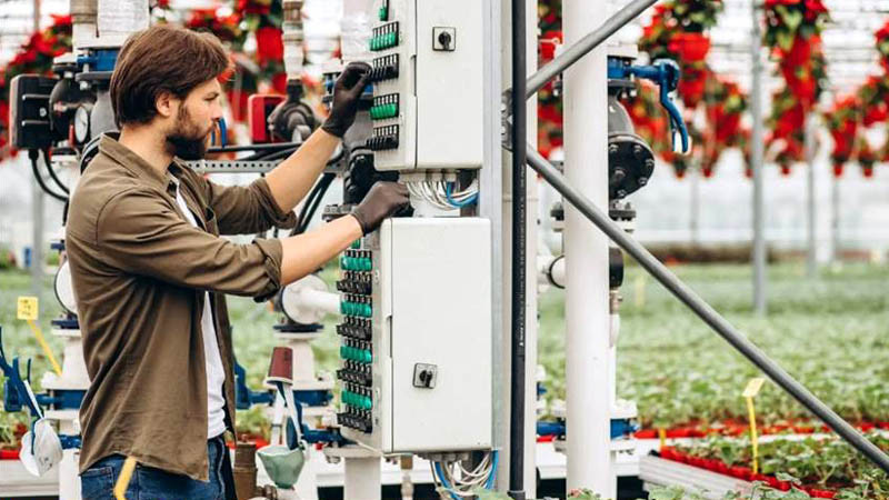 Elektrik Dağıtım Panosu Fiyatları 2025: Bütçenize Uygun Çözümler