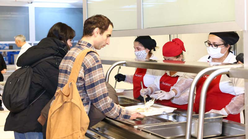 Çankaya'da Üniversite Öğrencileri İçin Ücretsiz Akşam Yemeği