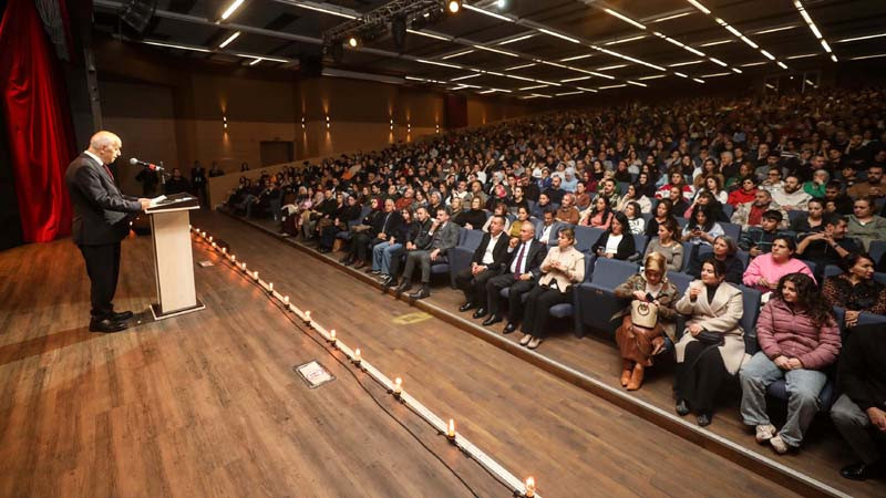 Yenimahalle'de 7'nci Tiyatro Festivali Başladı