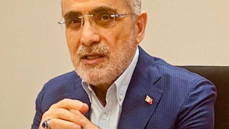 Yalçın Topçu