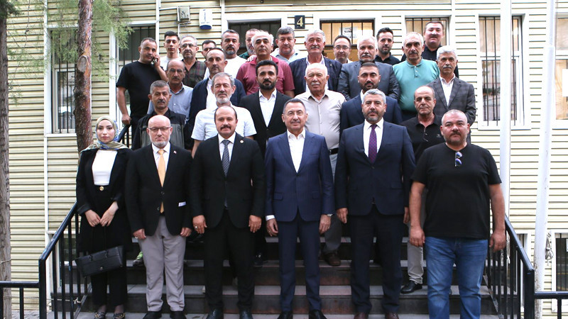 Fuat Oktay Sincan Şoförler Odası'nı Ziyaret Etti