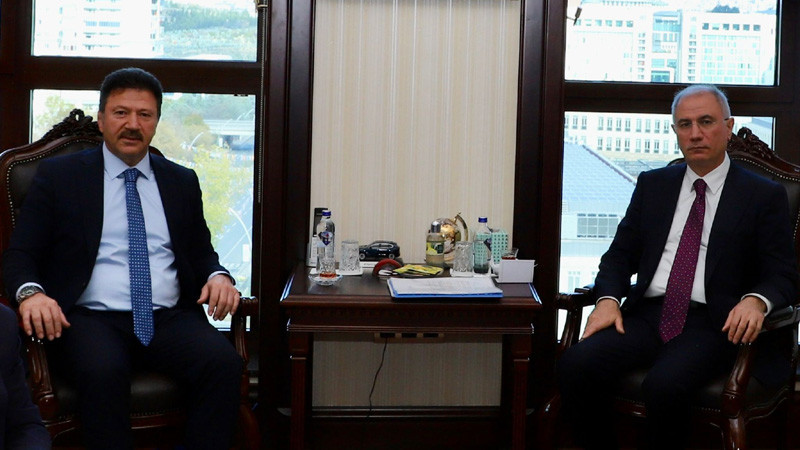 Mehmet Yiğiner, Efkan Ala'yı Ziyaret Etti